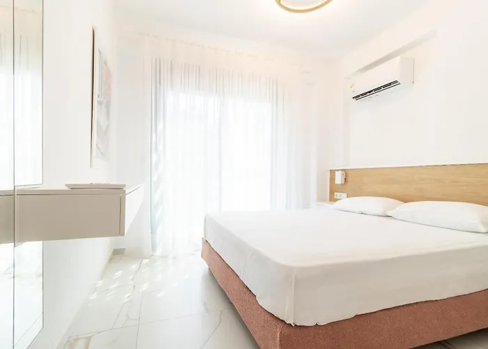 Feriehus Diamond Gold Nea Iraklitsa