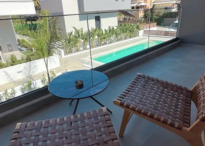 Diamond Gold * Nea Iraklitsa