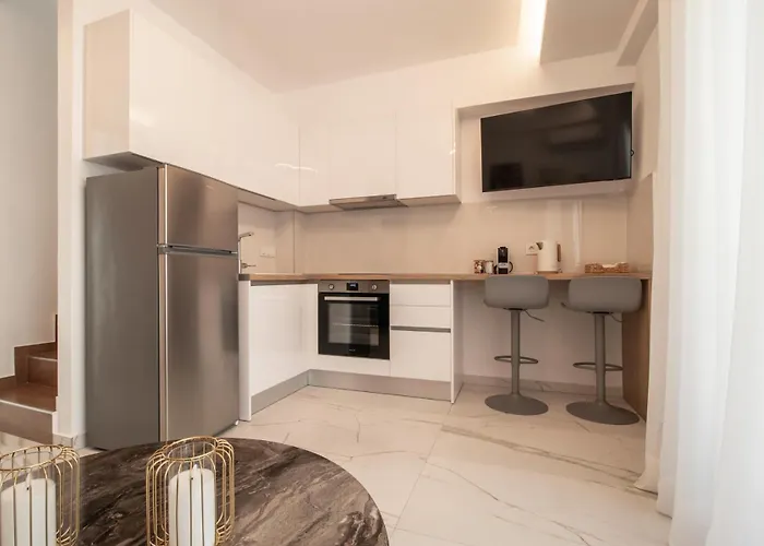 Diamond Gold Feriehus Nea Iraklitsa