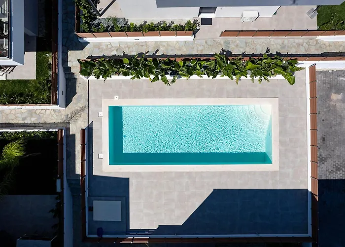 Diamond Gold Feriehus Nea Iraklitsa